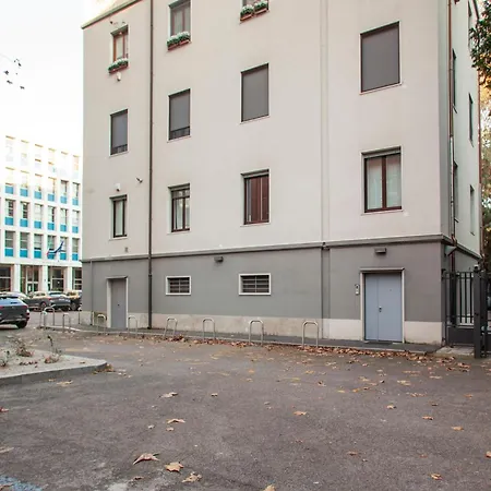 We - Morandi Plaza - * Milano